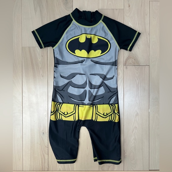 Batman UV swim suit - Picture 1 of 2